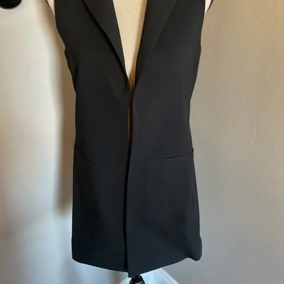 The Savile Row Co. London vest - Picture 3 of 7